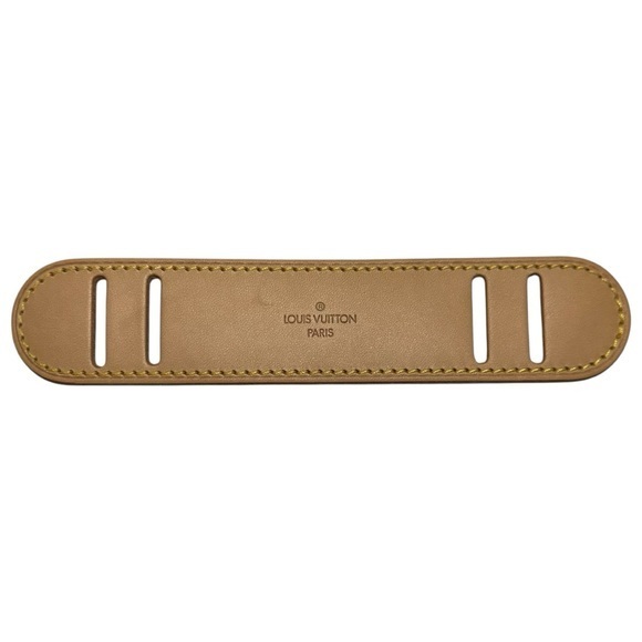 New Authentic LOUIS VUITTON Vachetta Leather Strap Shoulder Pad France 7 x 2”